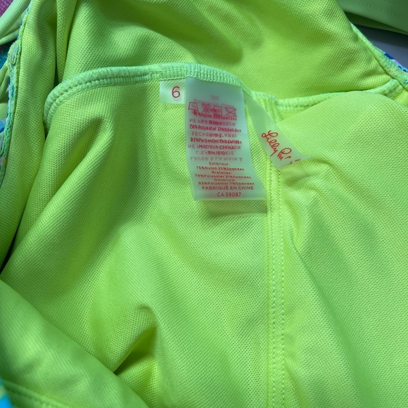 🦄🦄Lilly Pulitzer Jaspen one piece swimsuit Loro Green Pineapple Rivera Size 6 - Picture 4 of 6